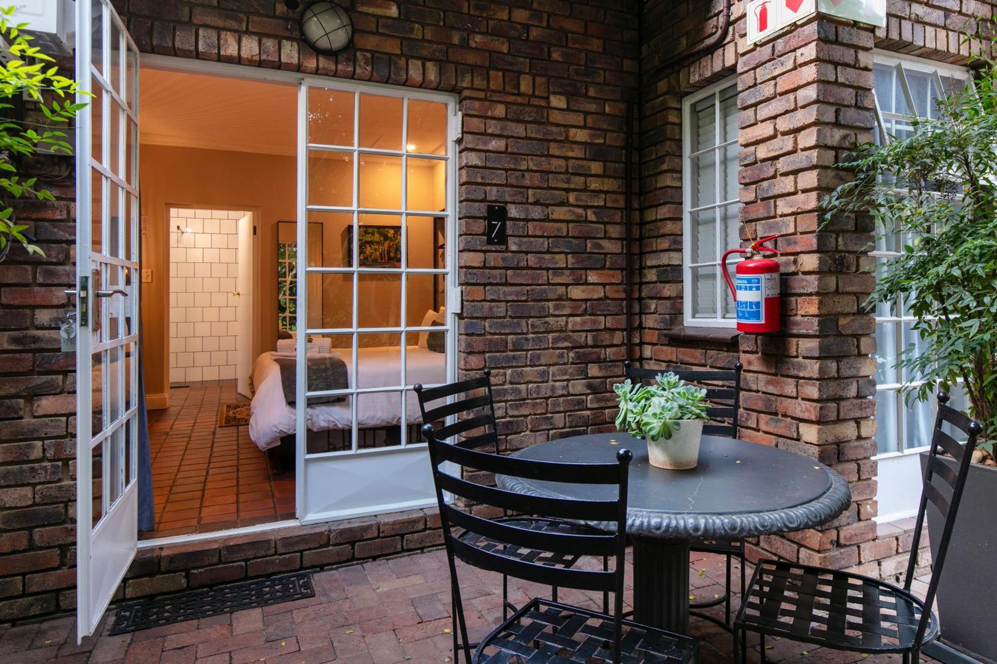פרטוריה Murray Street 137 Guesthouse מראה חיצוני תמונה